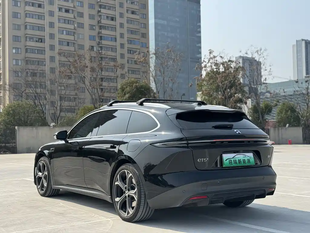 NIO NIO ET5T