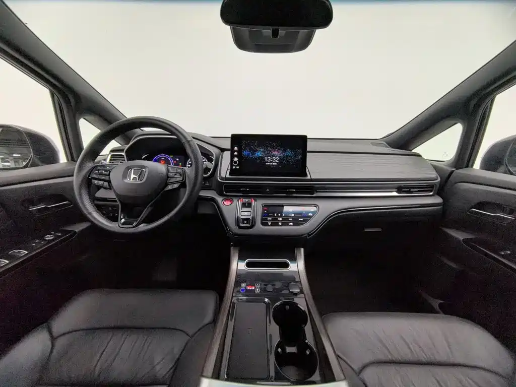 Honda Elysion — миниатюра 5