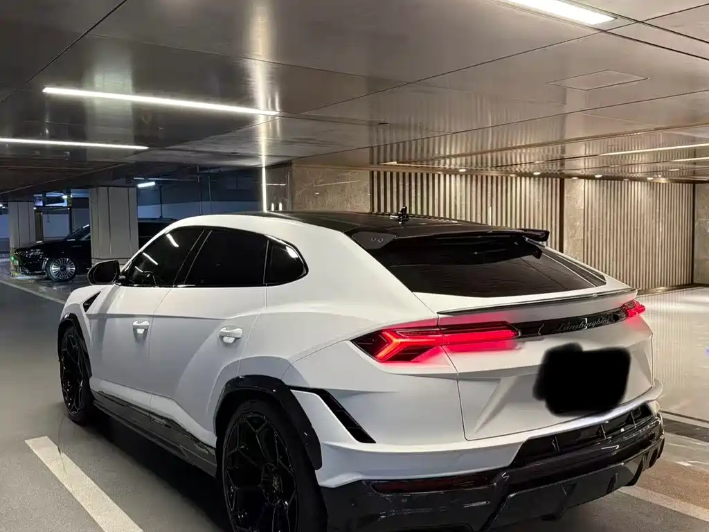 Lamborghini Urus — миниатюра 4
