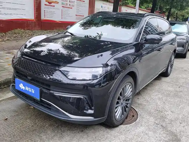 ZERO-RUNNING CAR ZERO RUN C11 2025