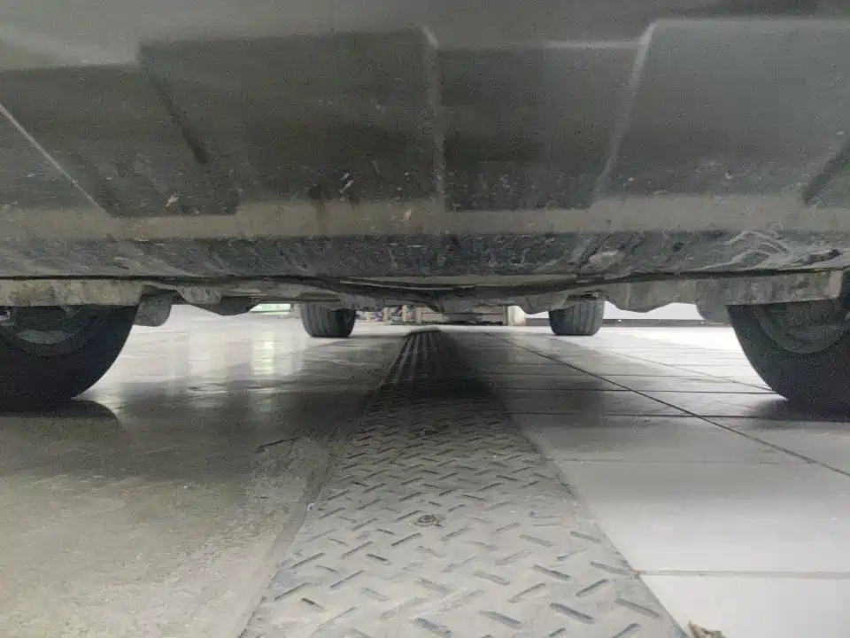 Land Rover Range Rover — миниатюра 10