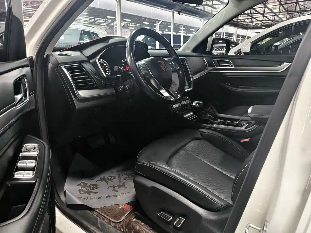 Roewe RX8 2019 30T Flagship