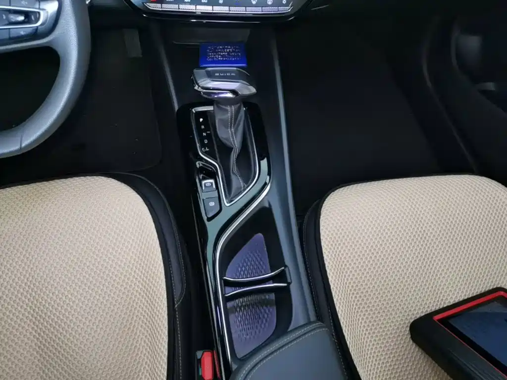 Buick Verano — миниатюра 14