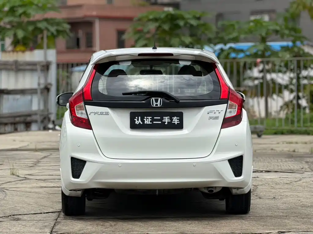 Honda Fit — миниатюра 18