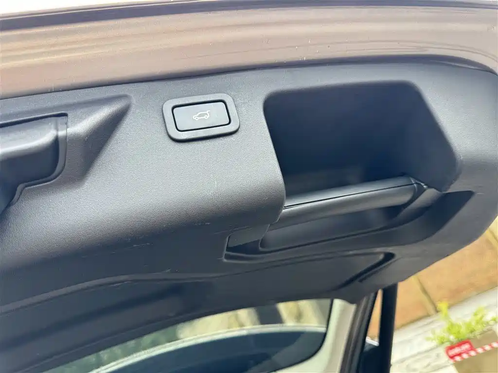 Land Rover Discovery Sport — миниатюра 20