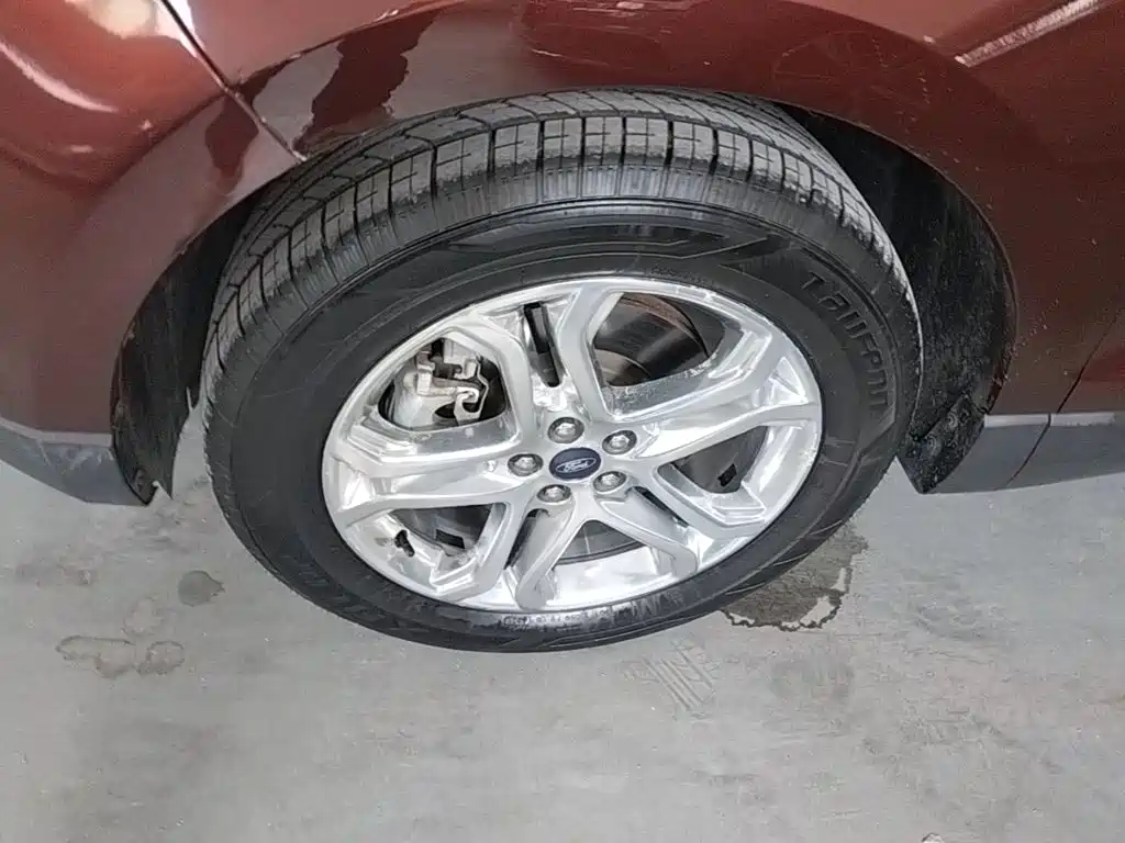 Ford Edge — миниатюра 23