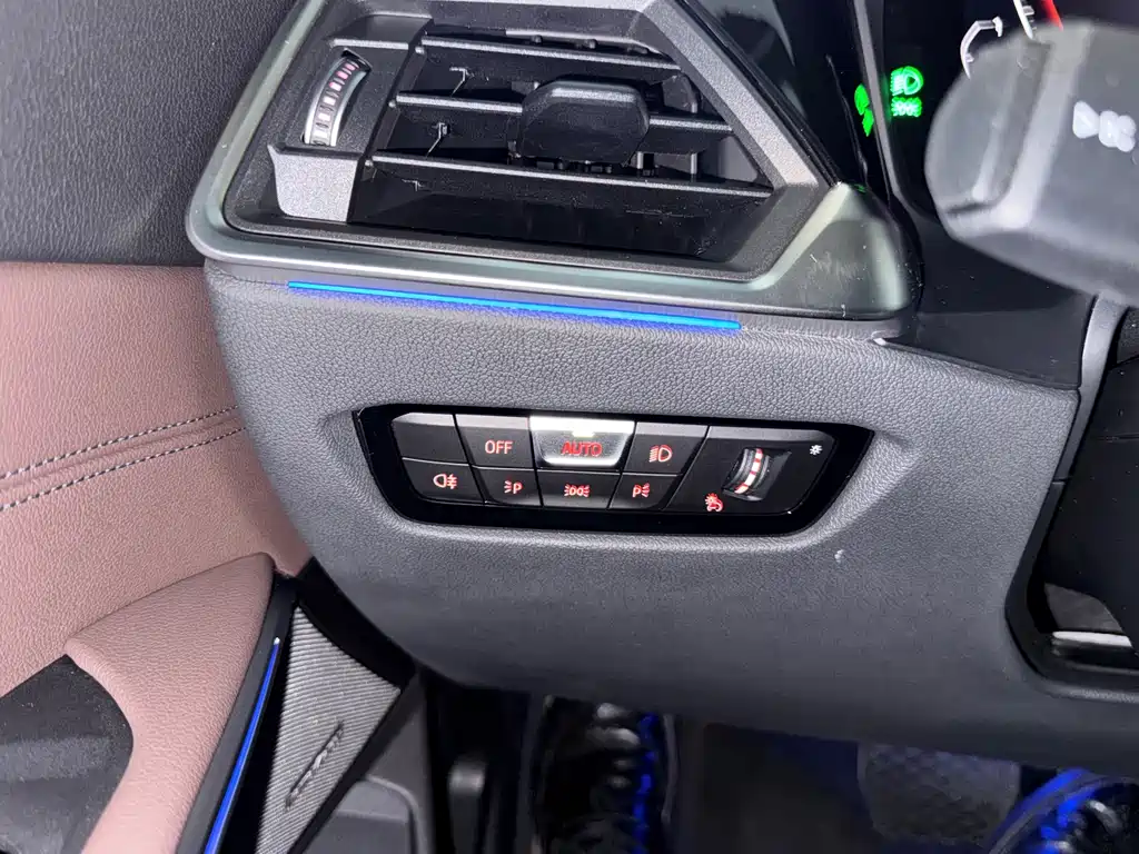 BMW 3 Series — миниатюра 32