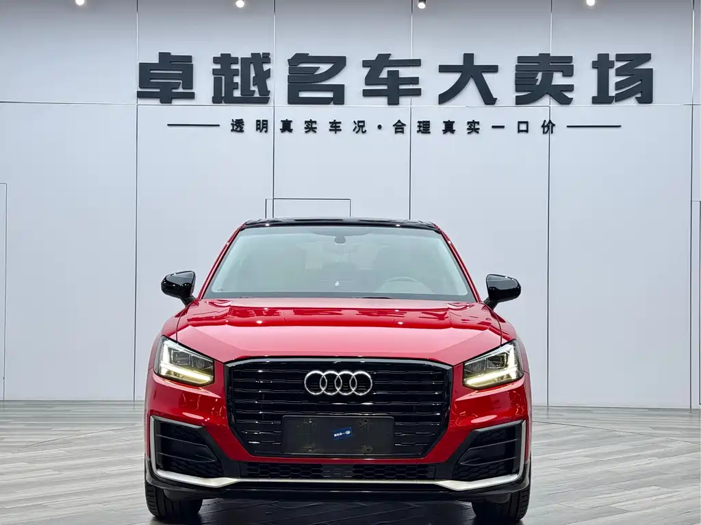 Audi Q2L 2019