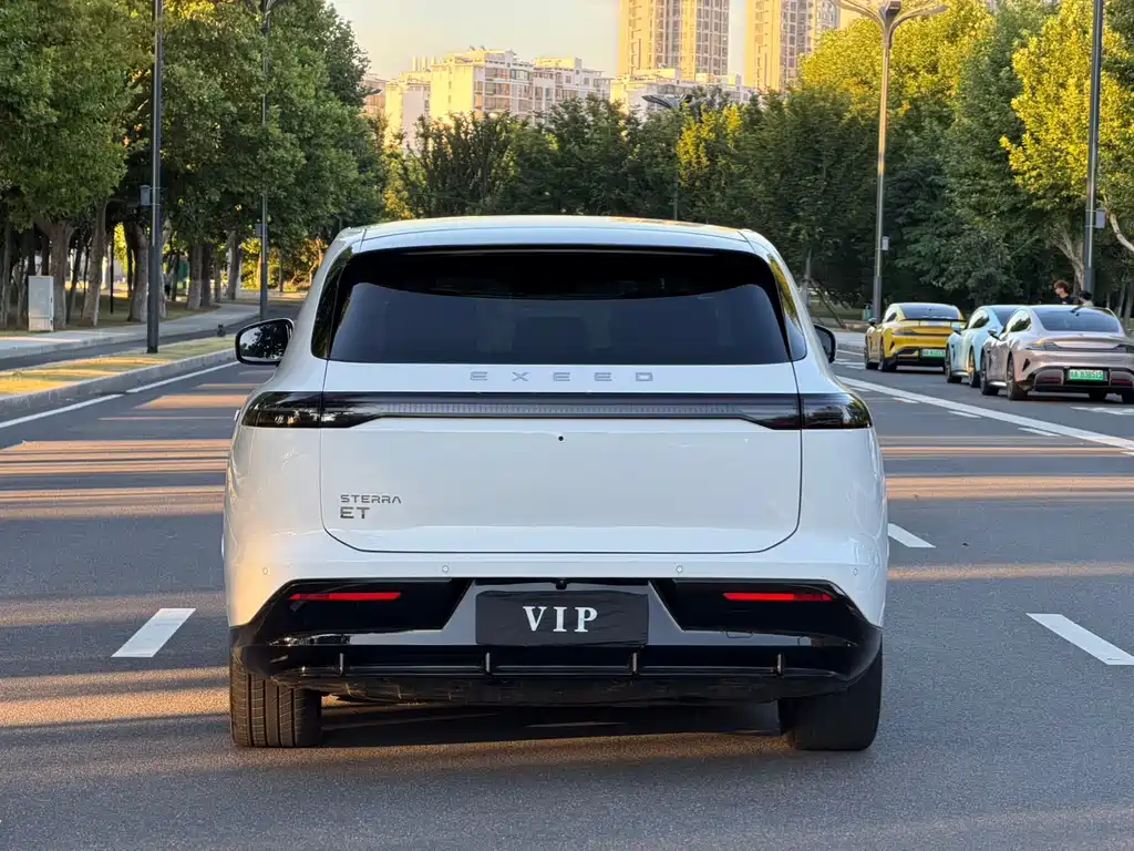 Exeed Xingjiyuan ET — миниатюра 13