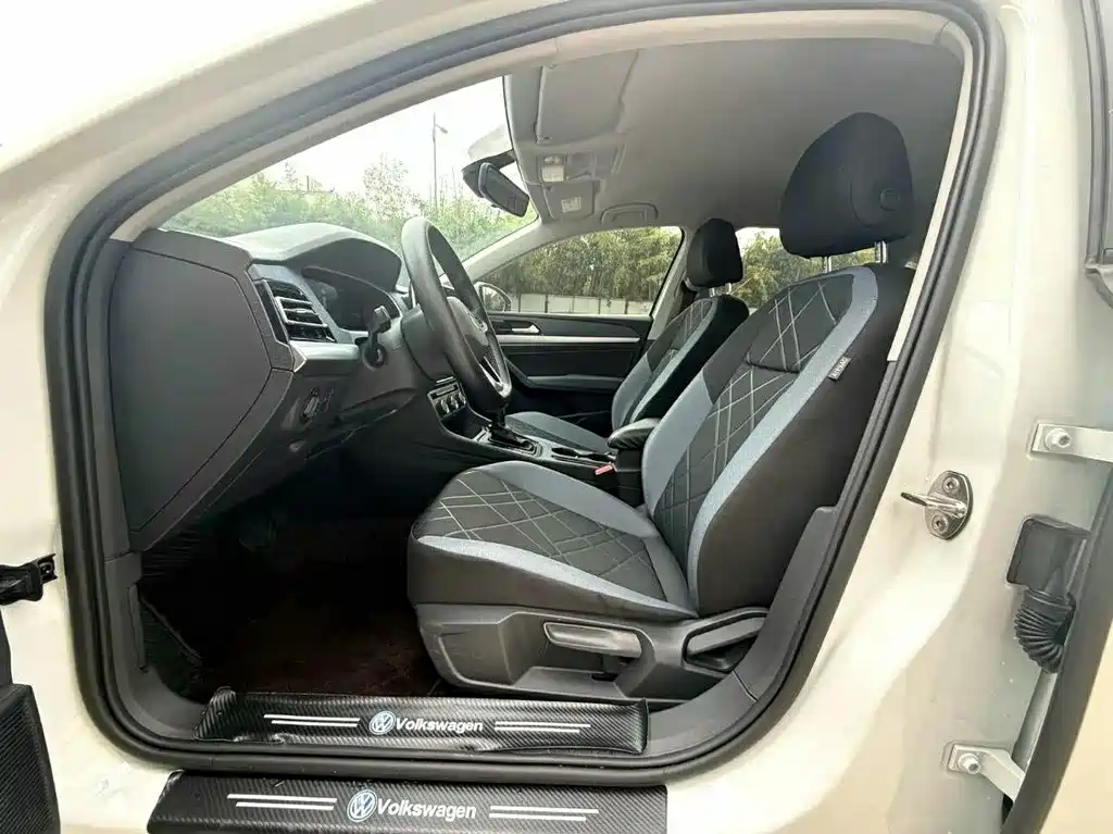 Volkswagen Lavida — миниатюра 6