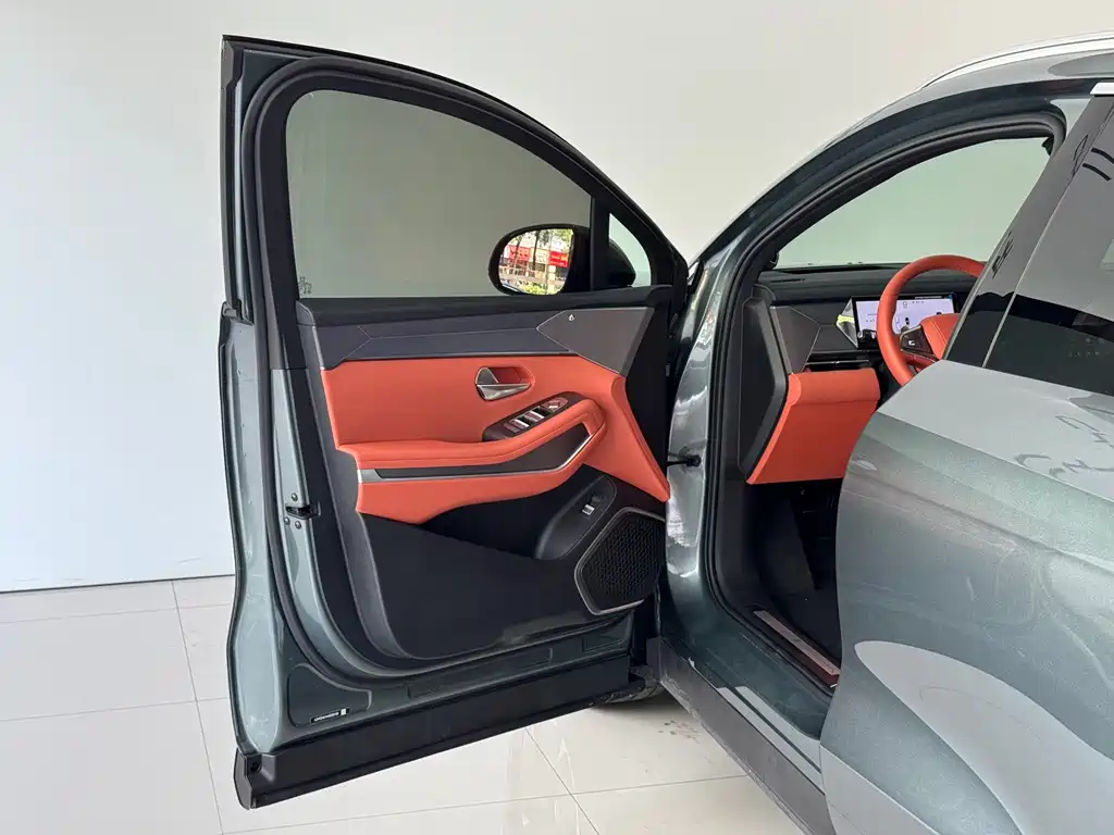 BYD Tang L — миниатюра 15