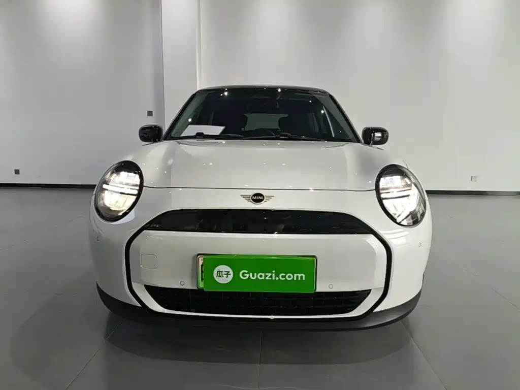 MINI MINI COOPER EV — миниатюра 3