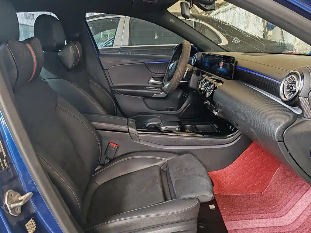 Mercedes-Benz A-Class — миниатюра 11