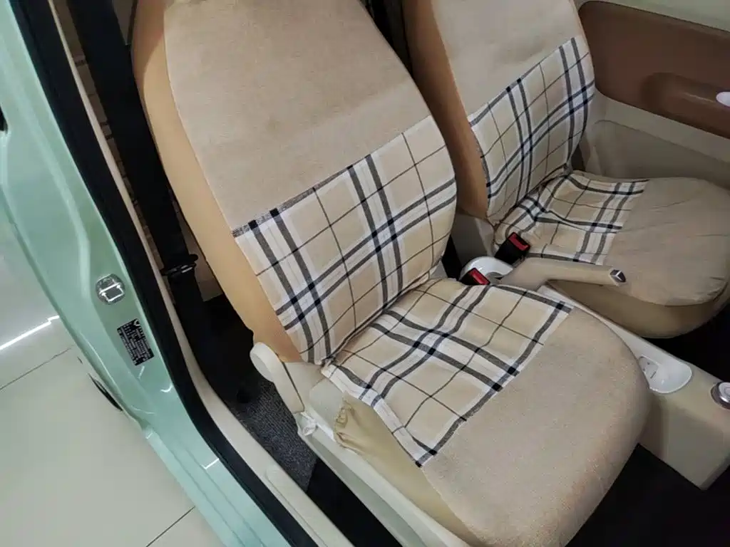 Wuling MINIEV — миниатюра 25