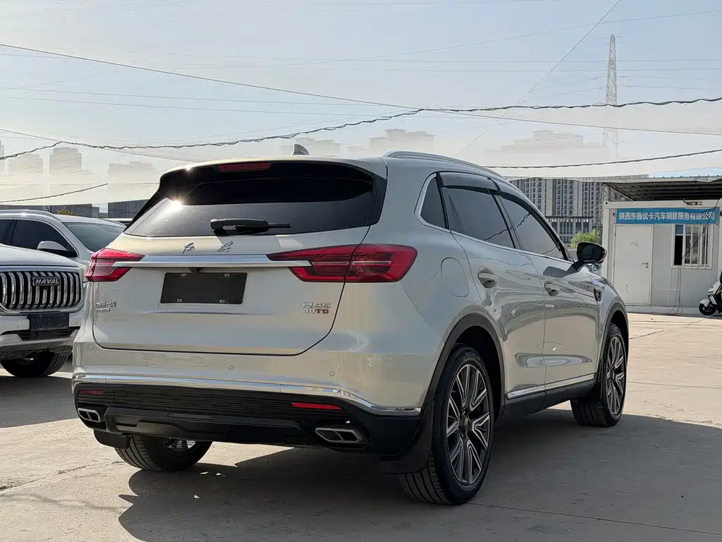 Hongqi Hongqi HS5 — миниатюра 4