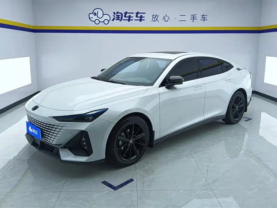 Changan UNI-V 2024