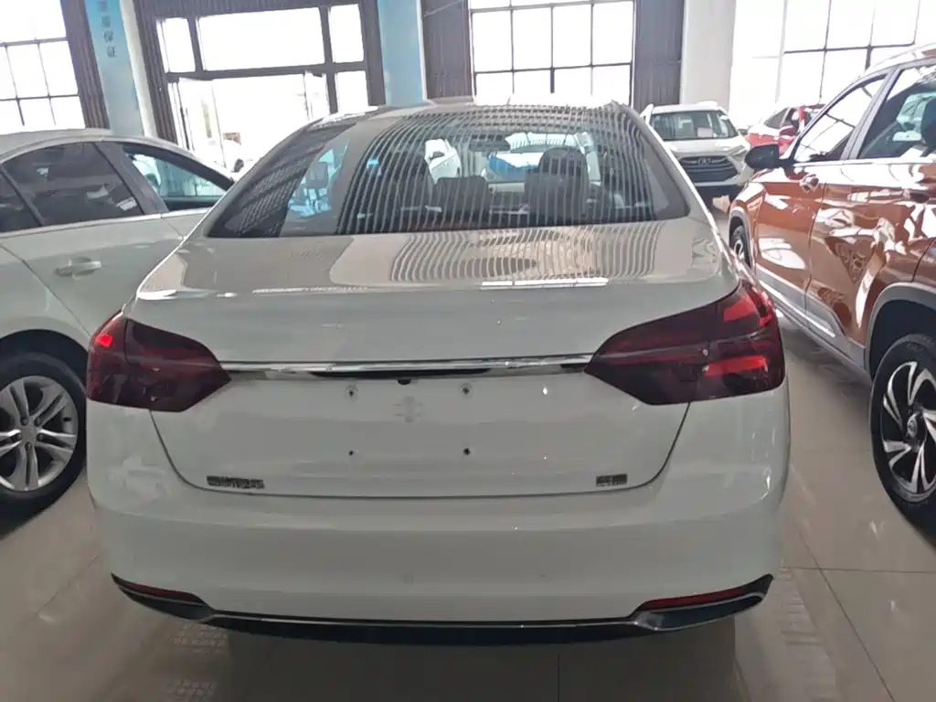 Geely Emgrand — миниатюра 6