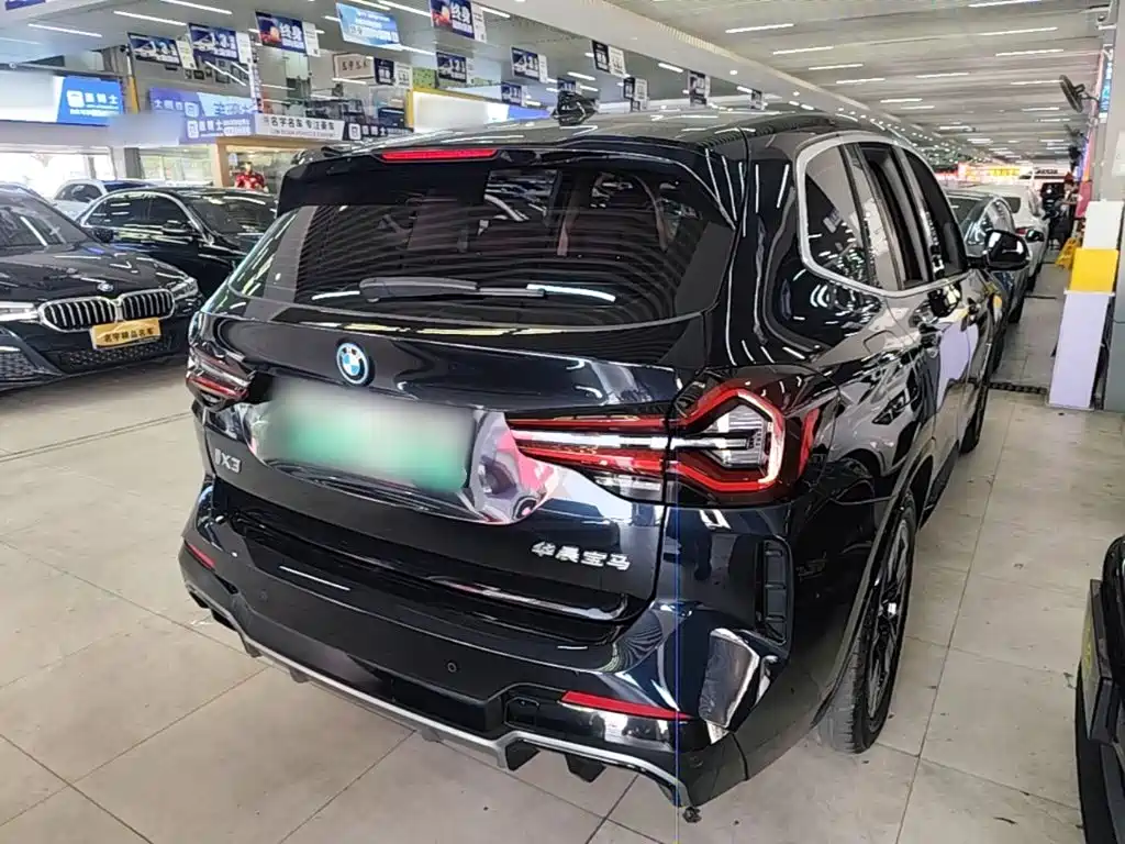 BMW iX3 — миниатюра 7