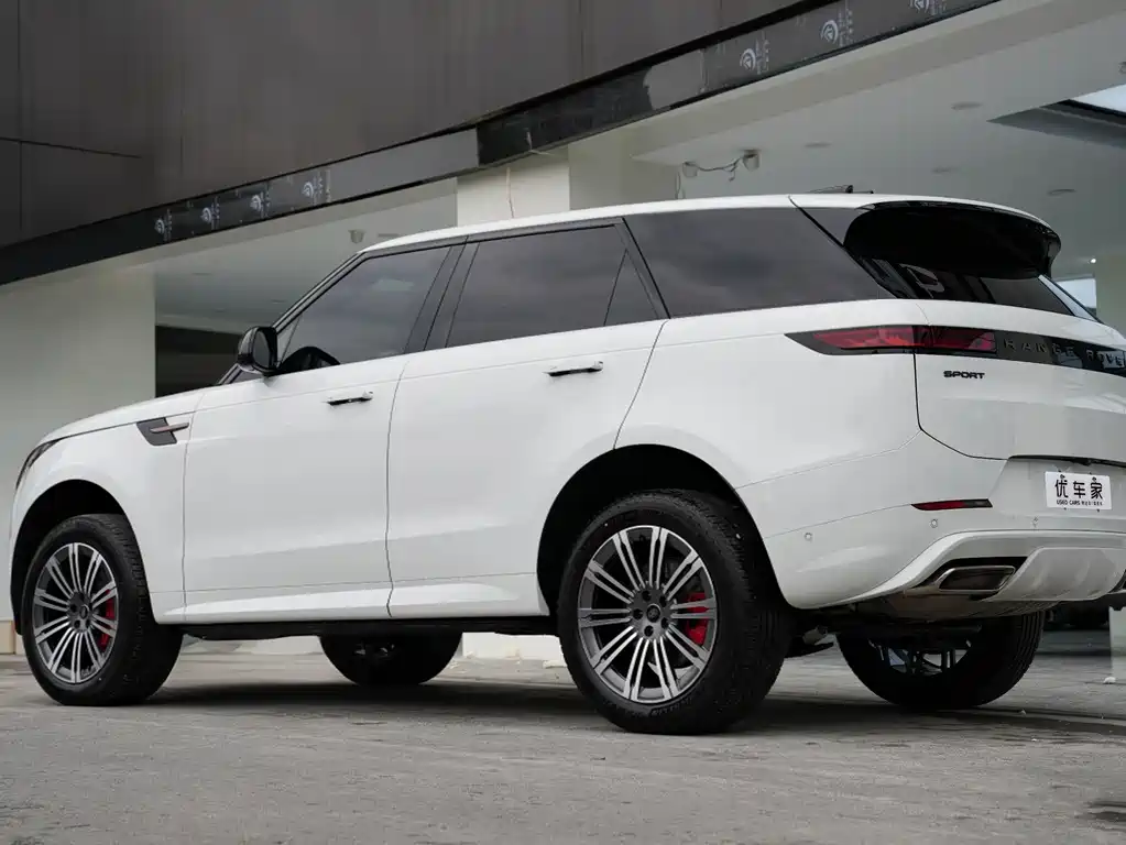 Land Rover Range Rover Sport 2024 400PS Dynamic SE