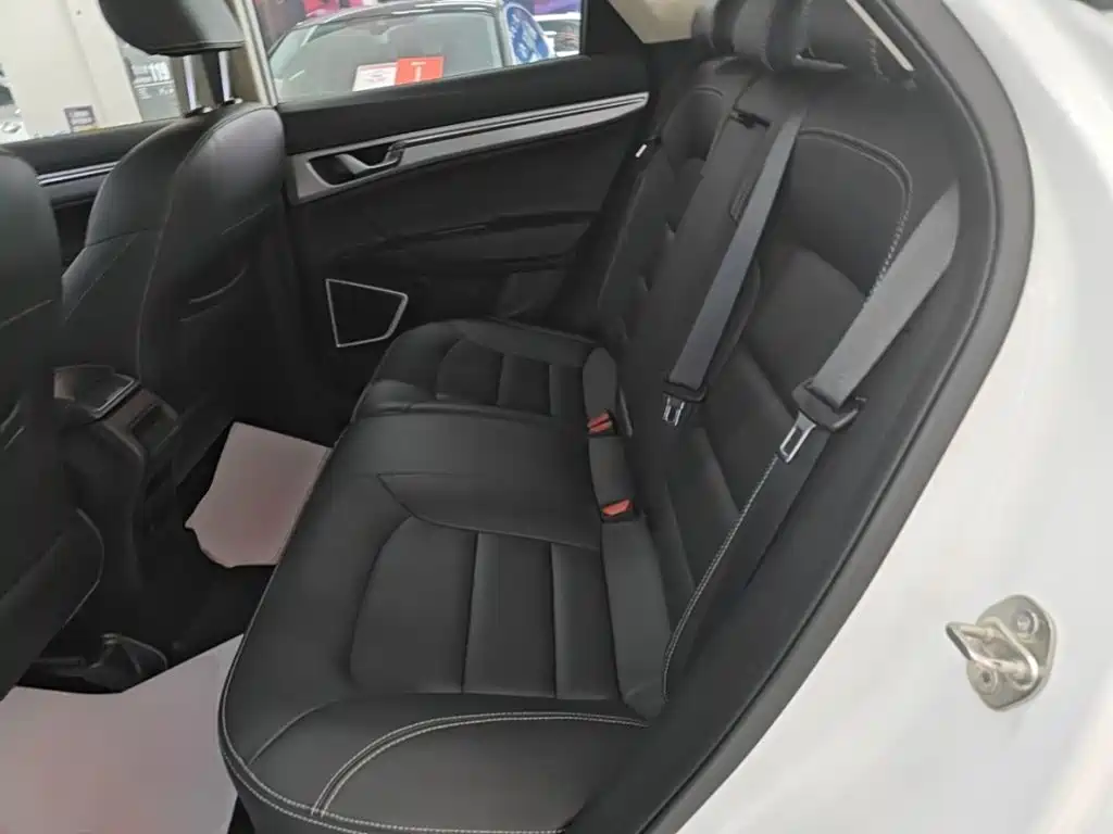 Geely Emgrand GS — миниатюра 17