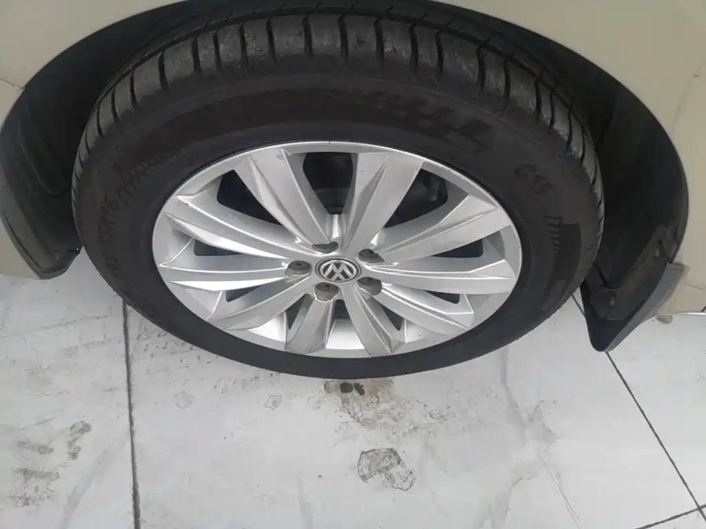 Volkswagen Bora — миниатюра 23