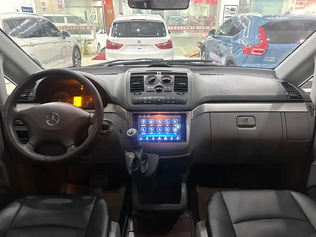 Mercedes-Benz Viano — миниатюра 20
