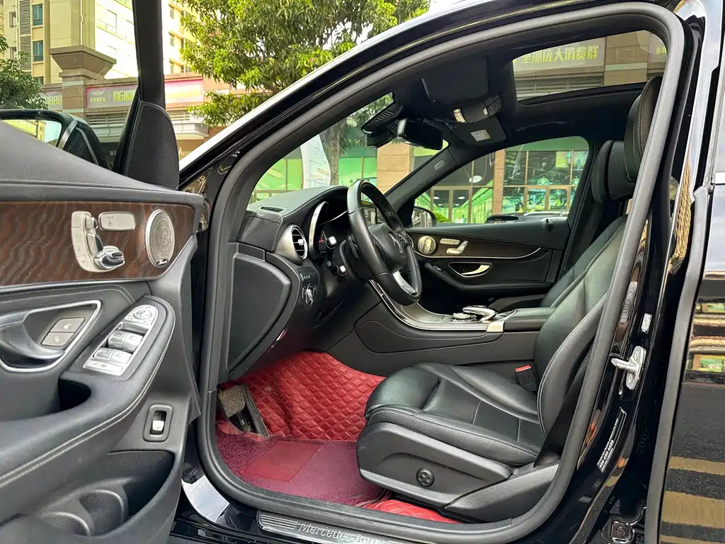 Mercedes-Benz GLC — миниатюра 12