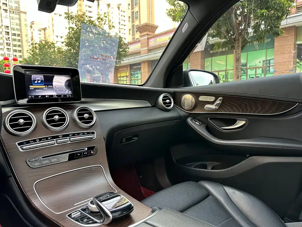Mercedes-Benz GLC — миниатюра 25