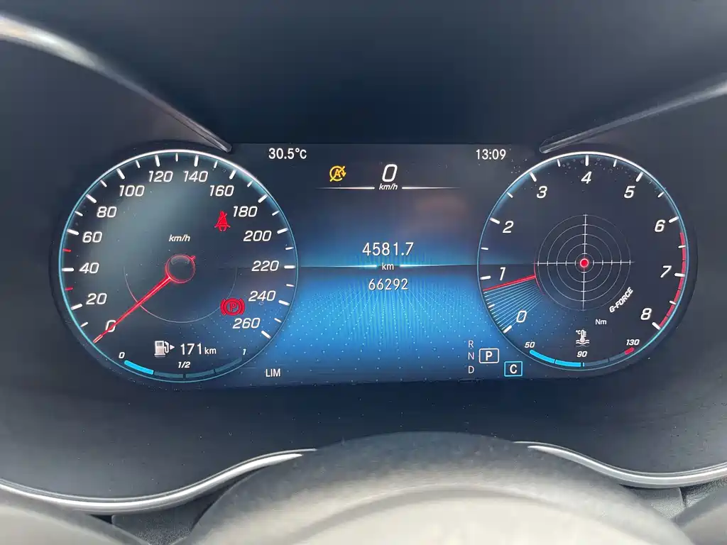 Mercedes-Benz C-Class — миниатюра 12