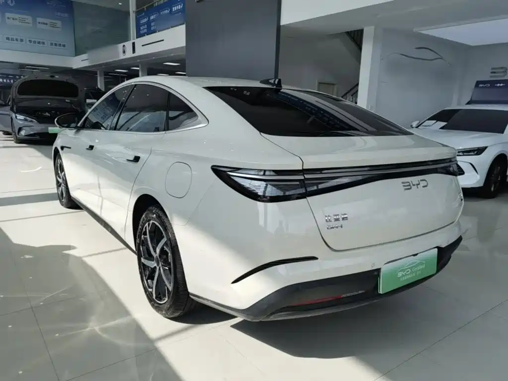BYD Seal 07 DM-i — миниатюра 5