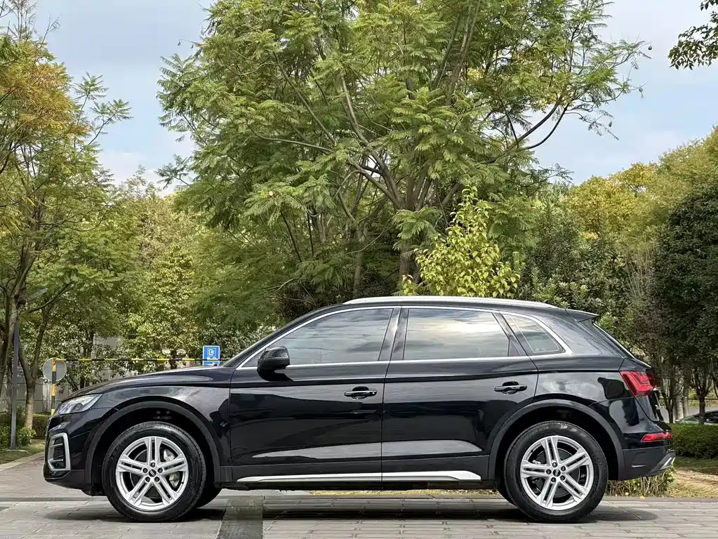 Audi Q5L — миниатюра 10