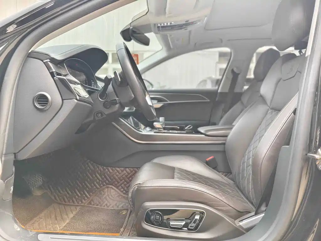 Audi A8 — миниатюра 9