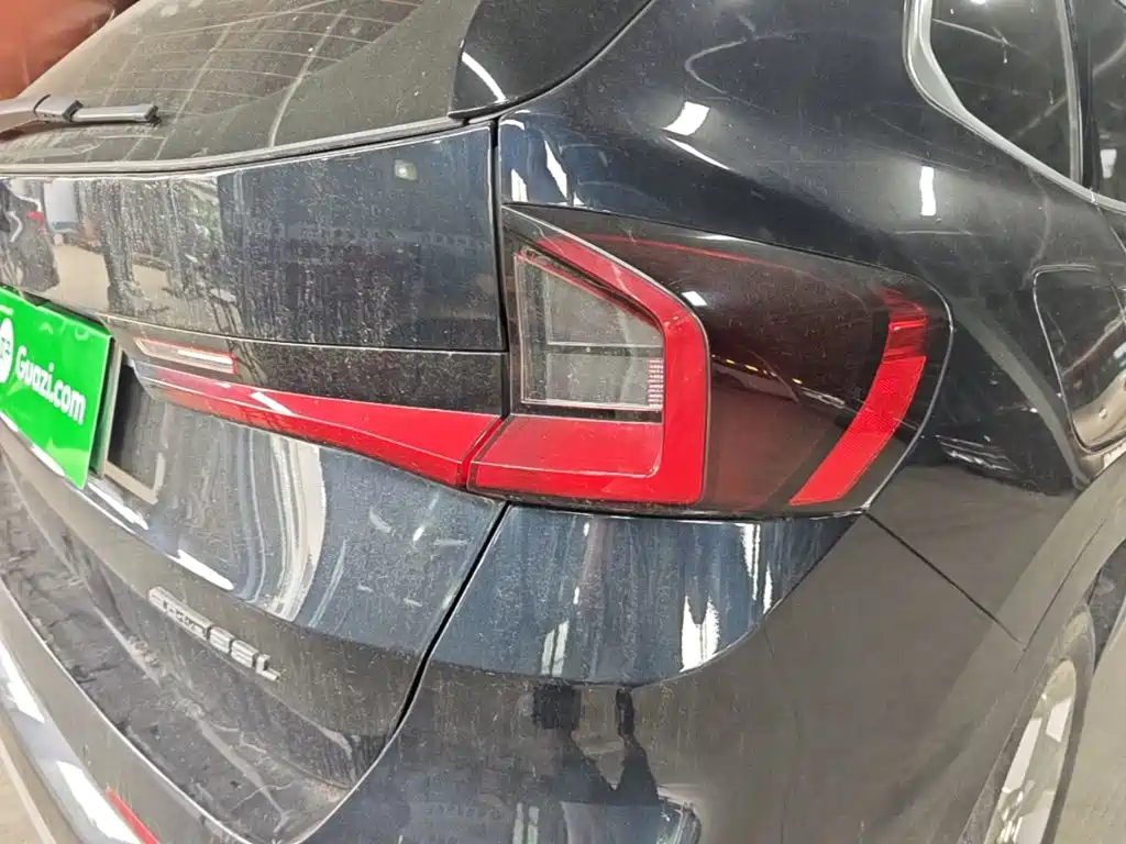BMW iX1 — миниатюра 8