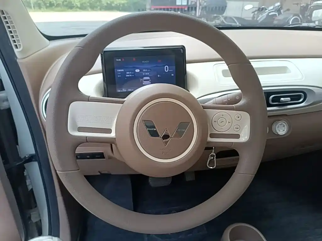 Wuling MINIEV — миниатюра 11