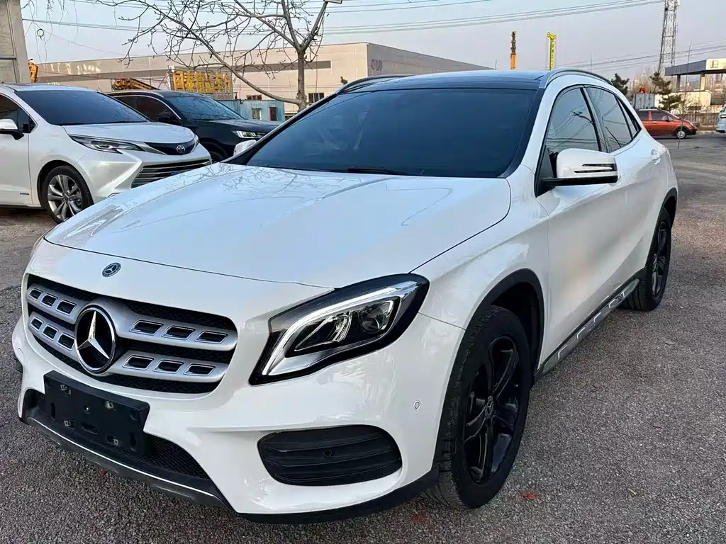 Mercedes-Benz GLA 2019