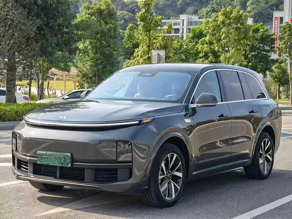 Li Auto Li L8