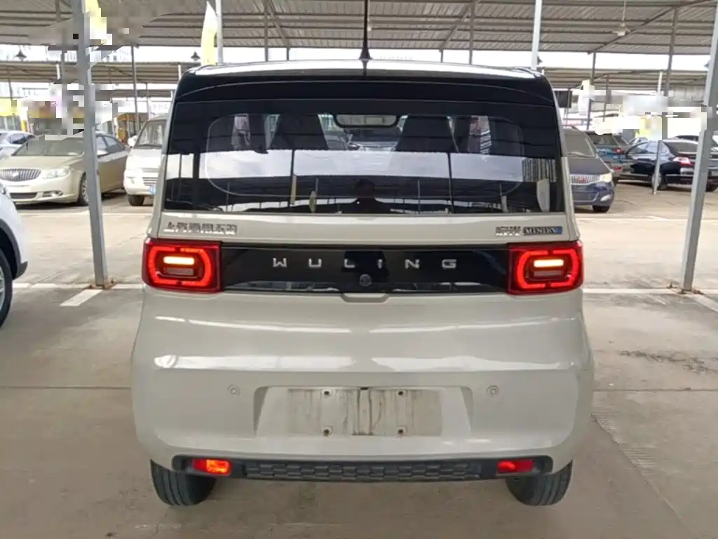 Wuling MINIEV — миниатюра 6