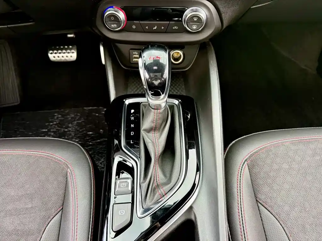 Buick Verano — миниатюра 12