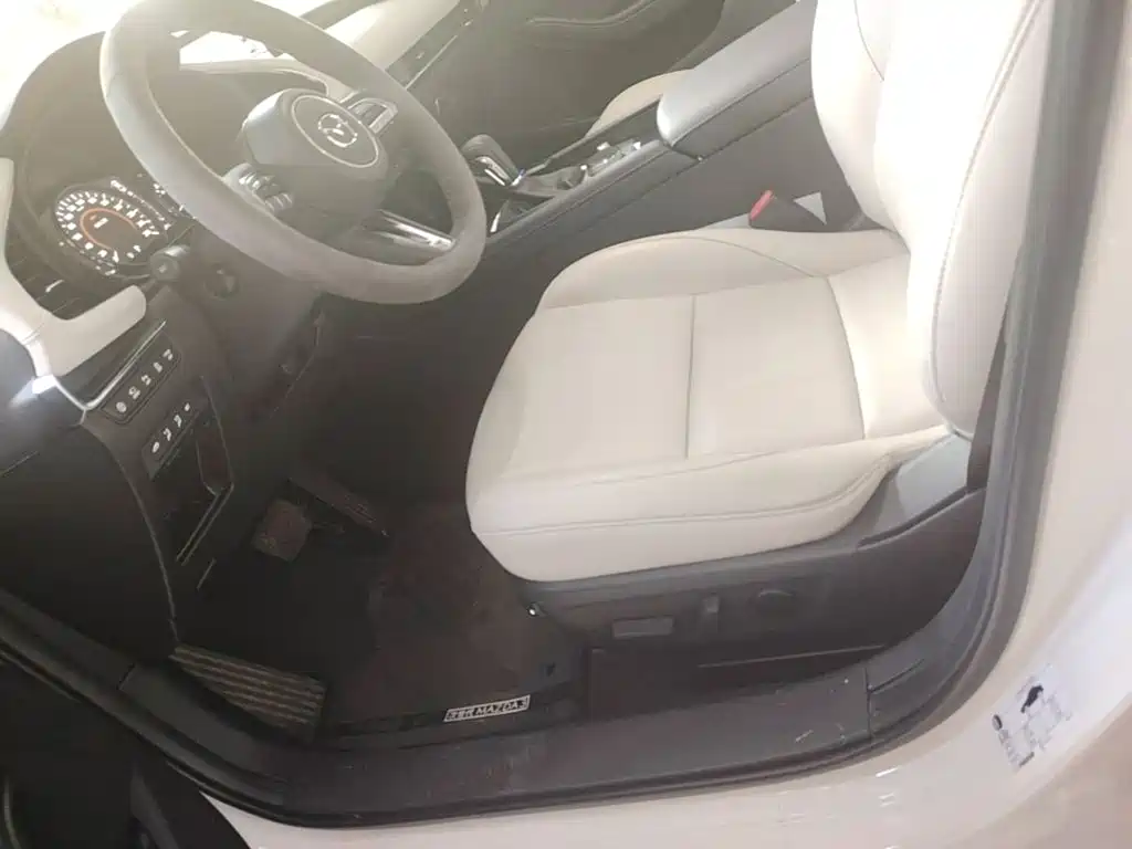 Mazda 3 Axela — миниатюра 15