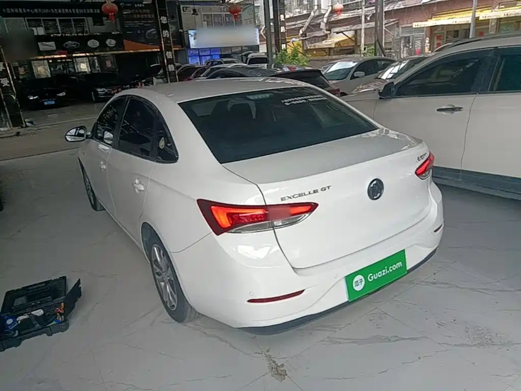 Buick Excelle — миниатюра 5