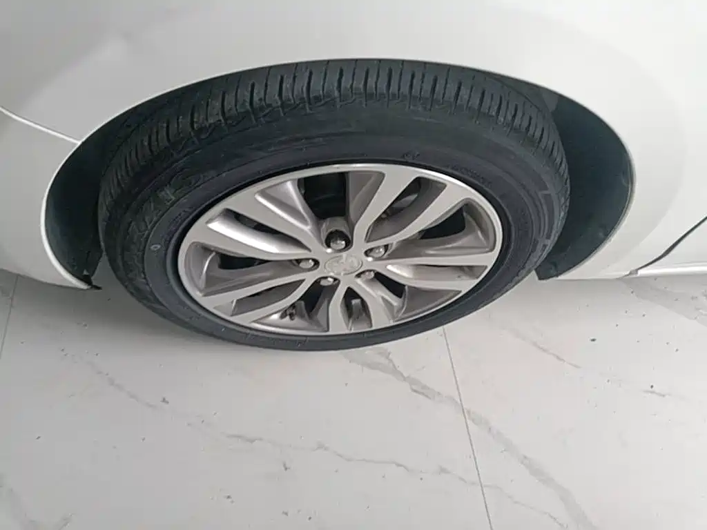 Buick Excelle — миниатюра 23