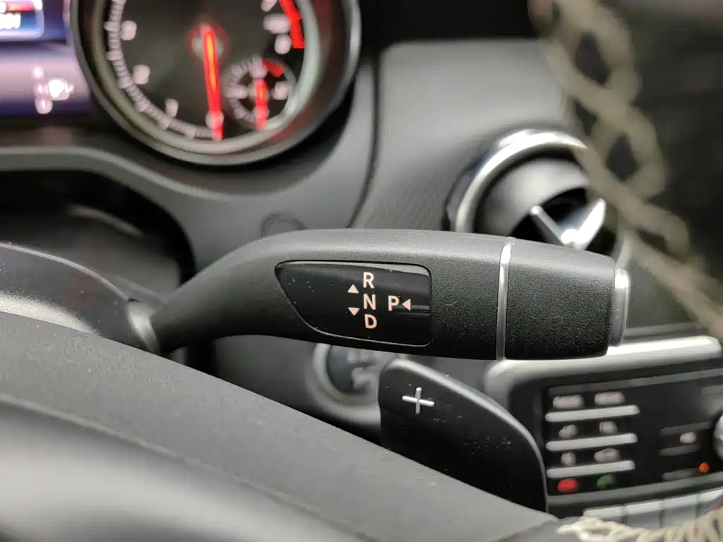 Mercedes-Benz GLA — миниатюра 13