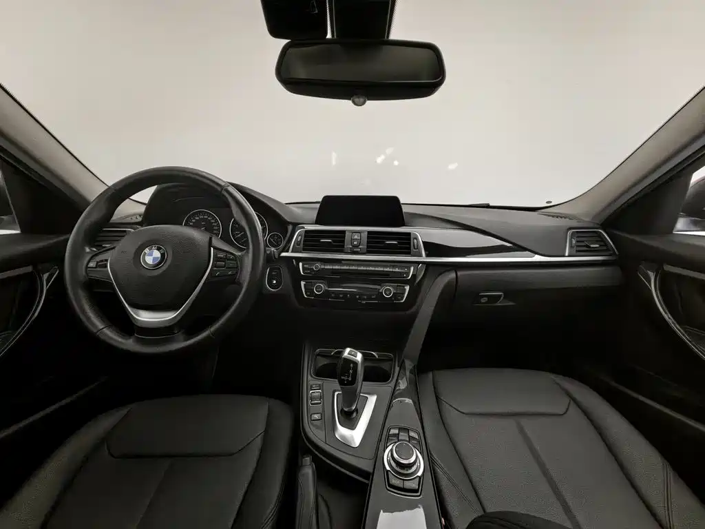 BMW 3 Series — миниатюра 5