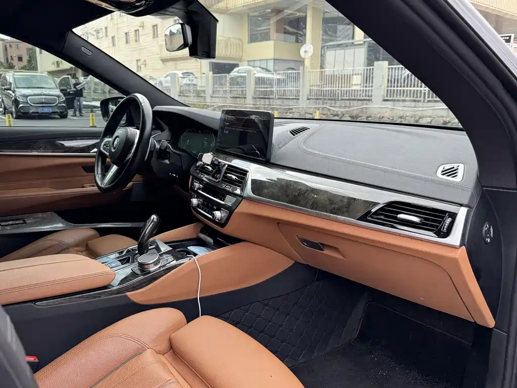 BMW 6 Series GT — миниатюра 11