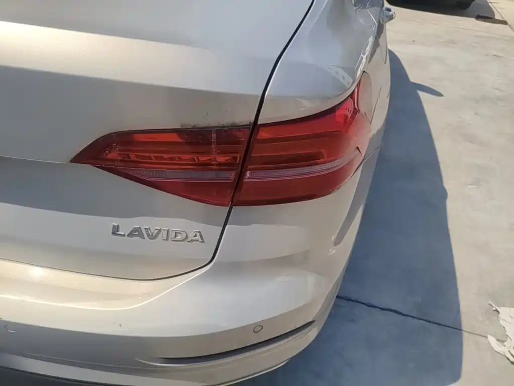 Volkswagen Lavida — миниатюра 8