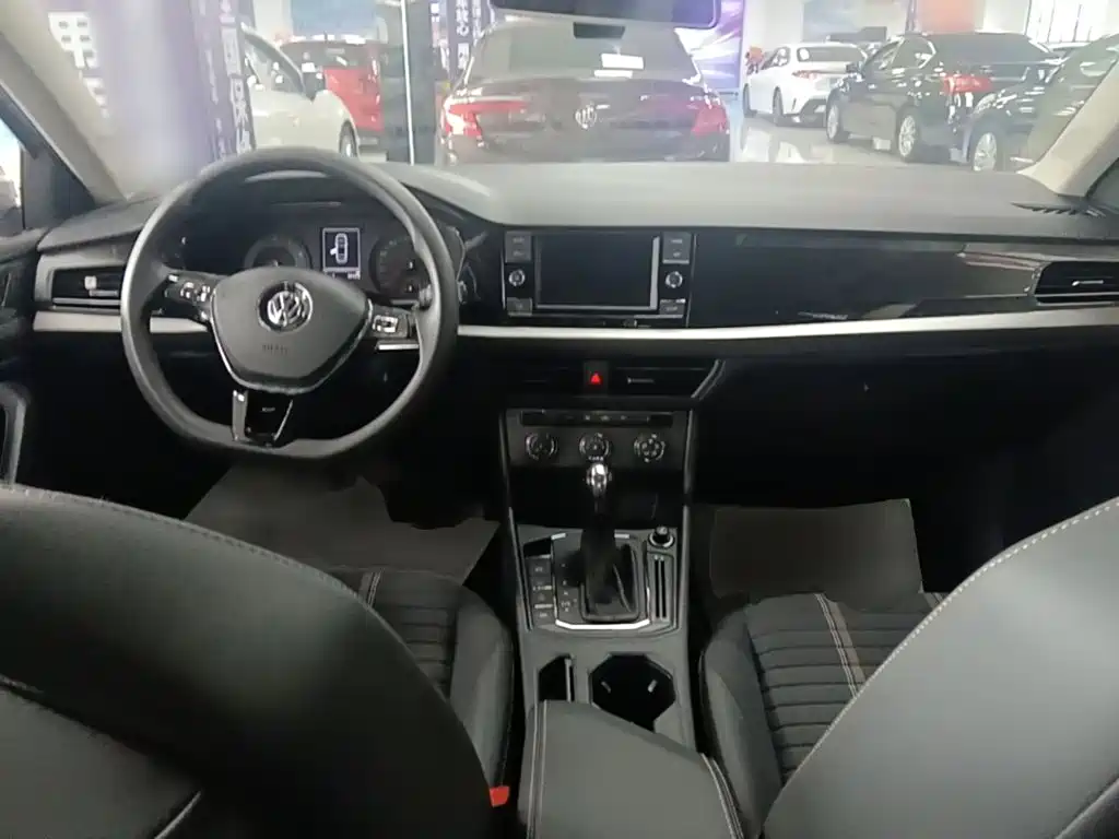 Volkswagen Lavida — миниатюра 10