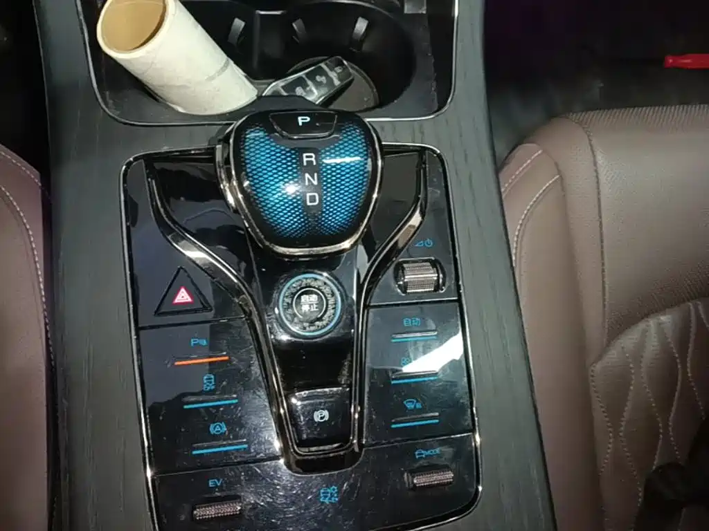 BYD Han — миниатюра 14