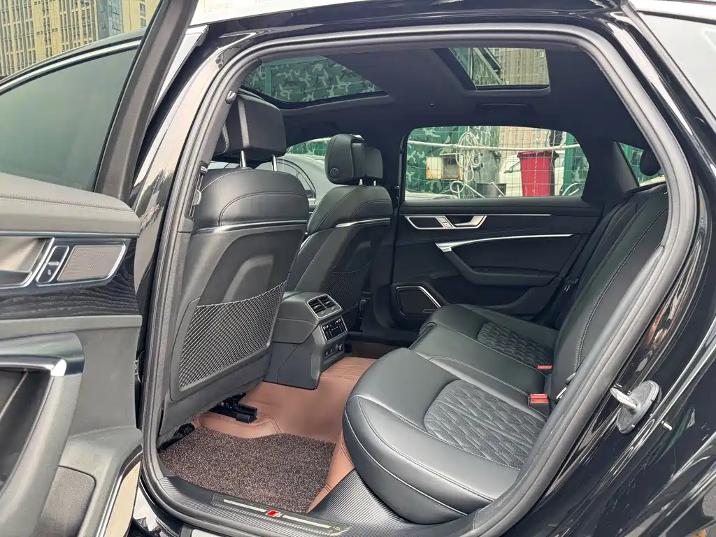 Audi A6L — миниатюра 7
