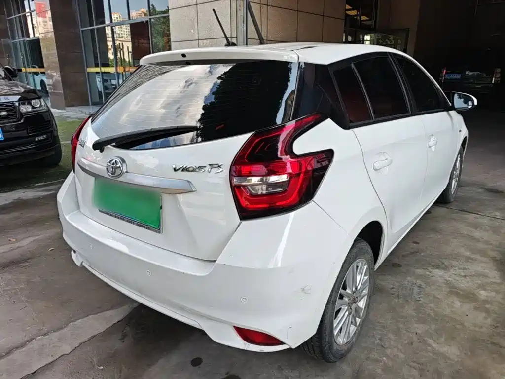 Toyota Vios FS — миниатюра 7