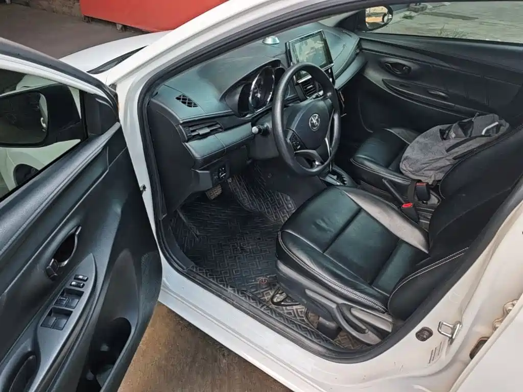 Toyota Vios FS — миниатюра 16